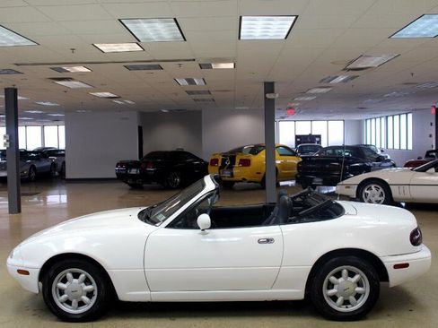 Used 1990 MAZDA MX-5 Miata image 17