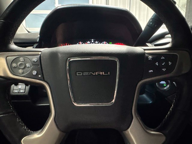 Used 2015 GMC Yukon Denali w/ Premium Package AWD/4WD image 13
