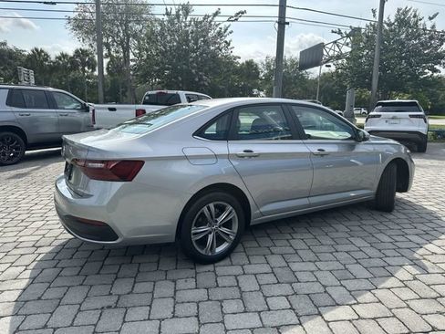Used 2024 Volkswagen Jetta SE FWD image 31