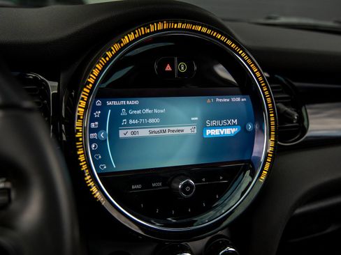 Used 2023 MINI Cooper 2-Door Hardtop FWD image 29
