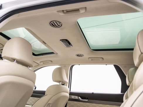 Used 2020 Hyundai Palisade Limited image 18