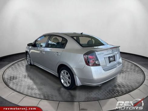 Used 2012 Nissan Sentra 2.0 SR w/ Convenience Pkg FWD image 3