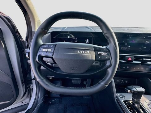 Certified 2026 Kia Sportage SX FWD image 11