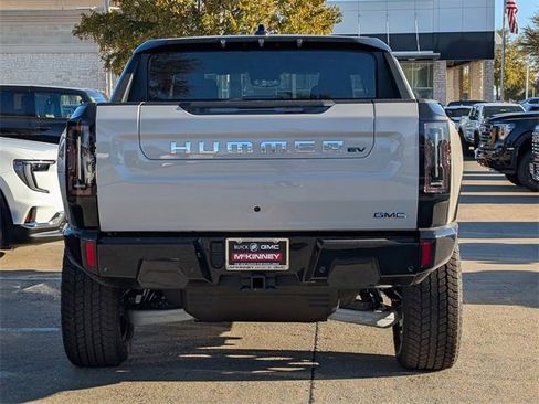 New 2026 GMC Hummer EV 4x4 Crew Cab image 5