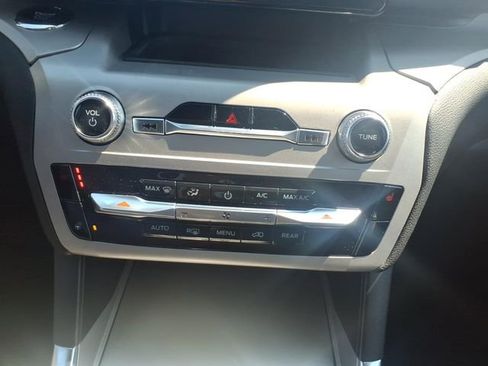 Certified 2023 Ford Explorer XLT w/ Equipment Group 202A image 19