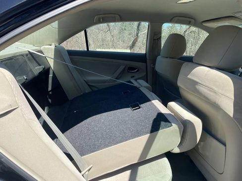 Used 2011 Toyota Camry FWD image 26