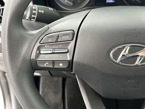 Used 2023 Hyundai Kona SE w/ Cargo Package image 19