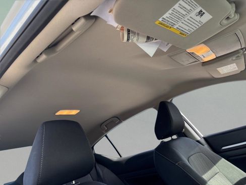 Used 2022 Nissan Altima 2.5 SV image 33