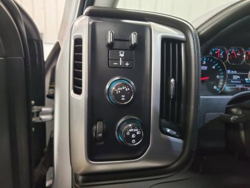 Used 2018 GMC Sierra 1500 SLE w/ SLE Value Package AWD/4WD image 15