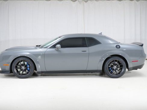 Used 2023 Dodge Challenger SRT Hellcat image 2