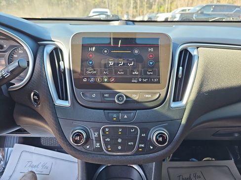 Used 2022 Chevrolet Malibu LT image 26