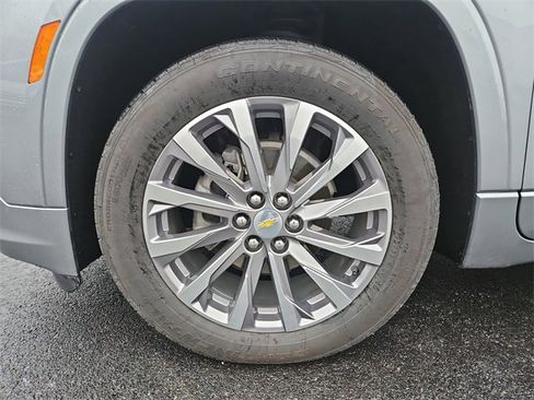 Certified 2023 Chevrolet Traverse Premier w/ LPO, Floor Liner Package image 34