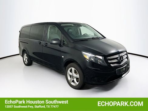 Used 2020 Mercedes-Benz Metris Passenger image 1