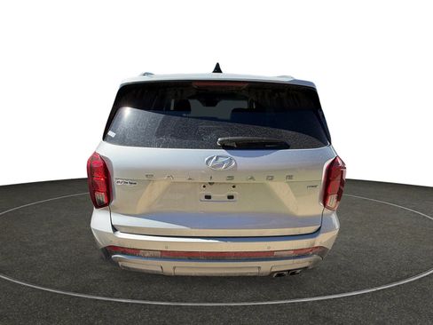 Used 2024 Hyundai Palisade Limited AWD/4WD image 3