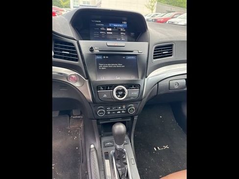 Used 2022 Acura ILX w/ Premium Package FWD image 19