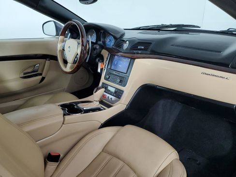 Used 2013 Maserati GranTurismo Sport image 25