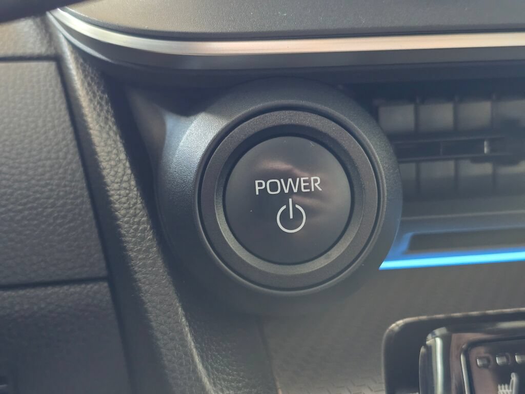 Used 2024 Toyota Prius XLE FWD image 24