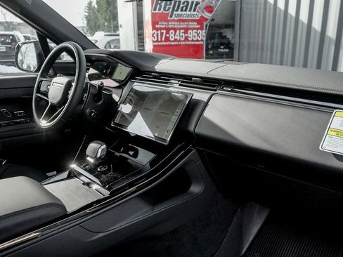New 2026 Land Rover Range Rover Sport Dynamic SE image 23