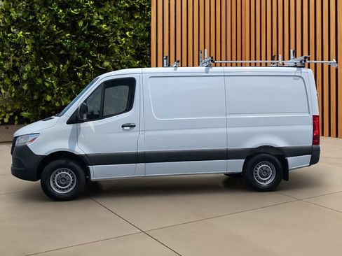Used 2019 Mercedes-Benz Sprinter 2500 image 27
