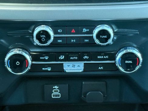 Used 2025 Ford F150 XLT w/ Equipment Group 301A Standard AWD/4WD image 22