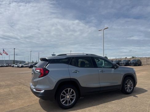 Used 2024 GMC Terrain SLT w/ Infotainment Package II AWD/4WD image 21