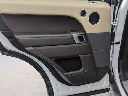 Used 2018 Land Rover Range Rover Sport HSE image 14