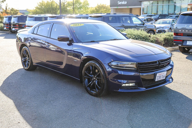 Used 2017 Dodge Charger R/T w/ Plus Group RWD image 6