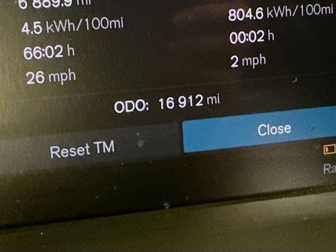 Used 2023 Volvo C40 P8 Recharge Plus AWD/4WD image 19