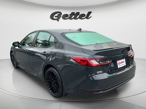 Used 2025 Toyota Camry LE w/ Convenience Package FWD image 7