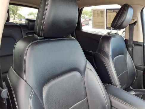 Used 2020 Ford Escape SEL FWD image 11