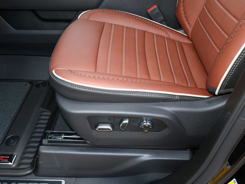 New 2026 GMC Sierra 1500 Denali Ultimate AWD/4WD image 9