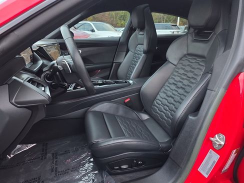 Used 2023 Audi e-tron GT Prestige w/ Prestige Package image 31