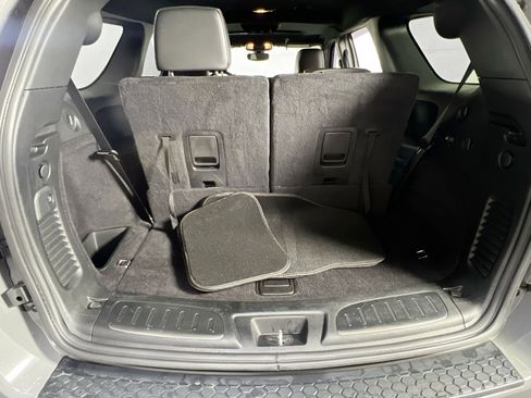 Used 2022 Dodge Durango R/T w/ Blacktop Package image 26