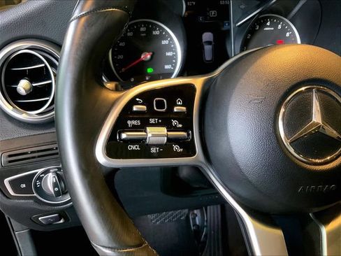 Used 2022 Mercedes-Benz GLC 300 4MATIC image 13