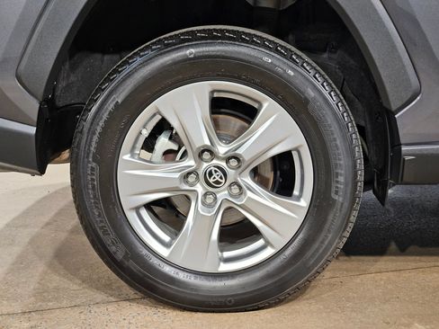 Certified 2024 Toyota RAV4 LE AWD/4WD image 17