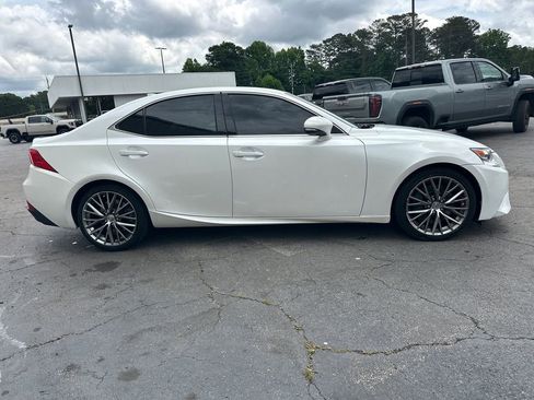 Used 2016 Lexus IS 200t w/ Premium Package RWD image 5