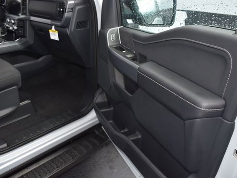 New 2025 Ford F150 XLT w/ Equipment Group 301A Standard image 16