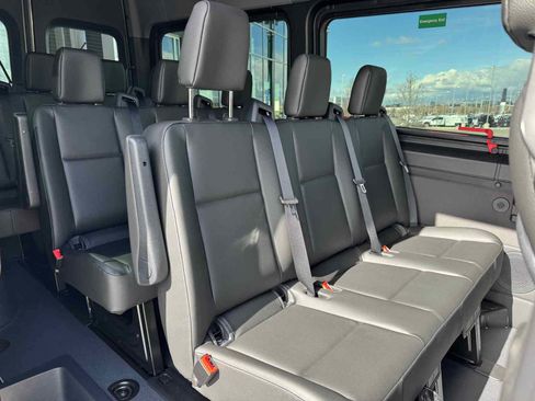New 2025 Mercedes-Benz Sprinter 2500 image 29