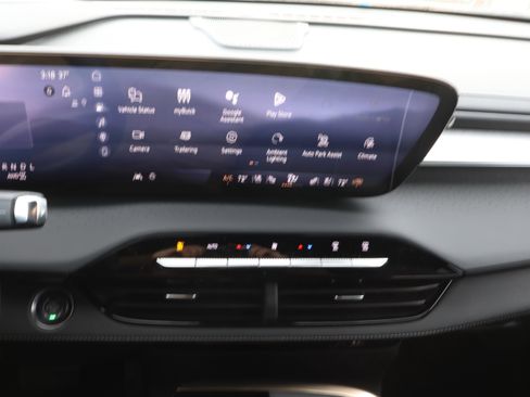 New 2026 Buick Enclave Avenir w/ Super Cruise Package image 14