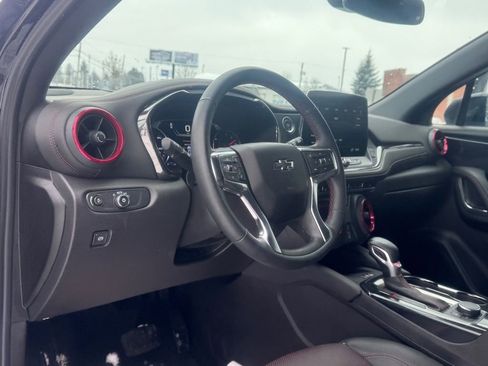 Used 2025 Chevrolet Blazer RS image 8