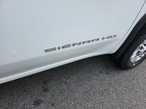 New 2026 GMC Sierra 2500 Pro AWD/4WD image 6