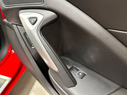 Used 2014 Chevrolet Corvette 1LT w/ Battery Protection Package image 11