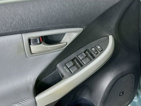 Used 2013 Toyota Prius Four image 23