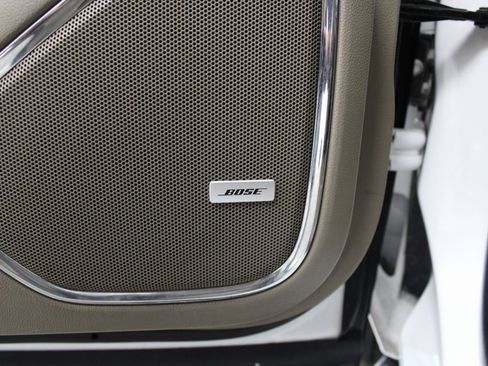 Used 2020 Chevrolet Suburban Premier image 9