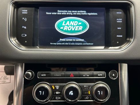 Used 2014 Land Rover Range Rover Sport HSE image 15