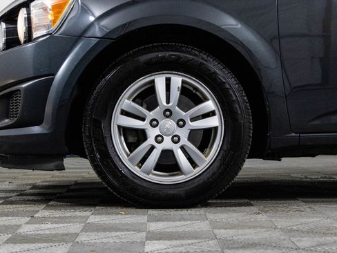 Used 2014 Chevrolet Sonic LT image 43