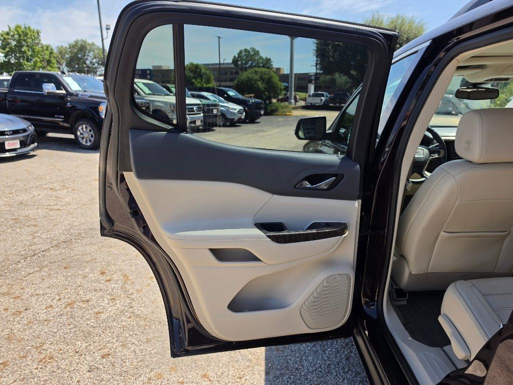 Used 2021 GMC Acadia Denali w/ Trailering Package AWD/4WD image 17