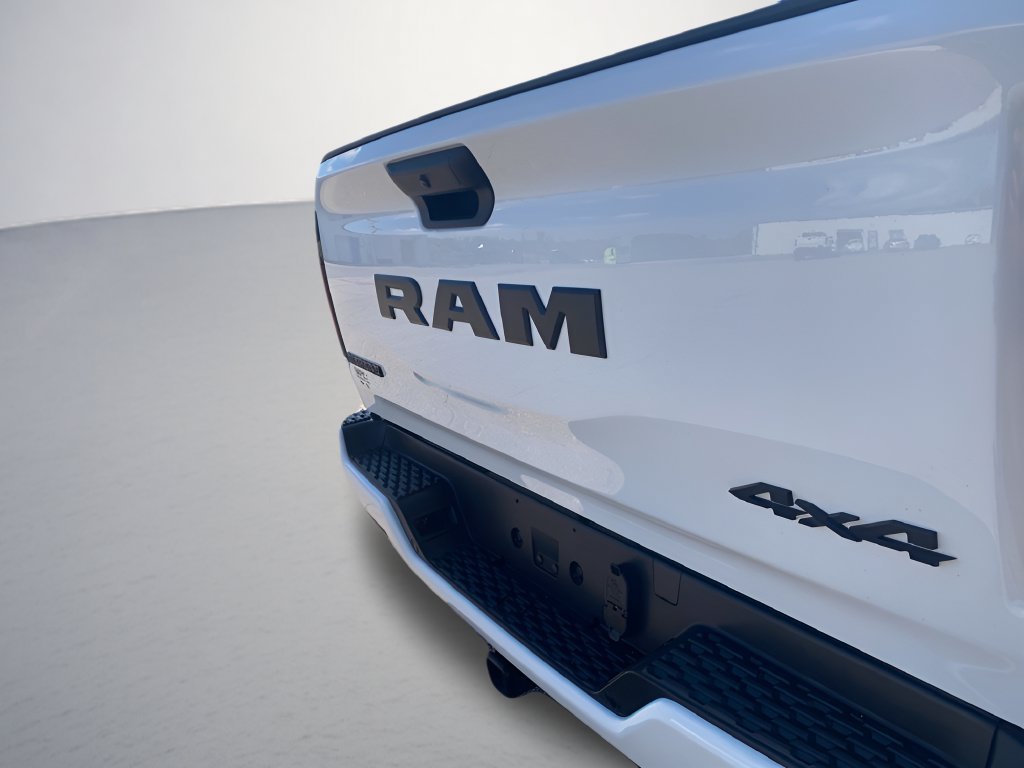 Used 2025 RAM 1500 Big Horn AWD/4WD image 40