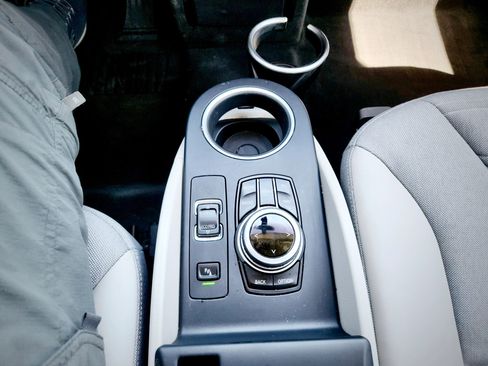 Used 2017 BMW i3 w/ Range Extender image 61