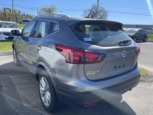 Used 2019 Nissan Rogue Sport SV w/ All-Weather Package AWD/4WD image 4